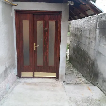 Saray Merak *